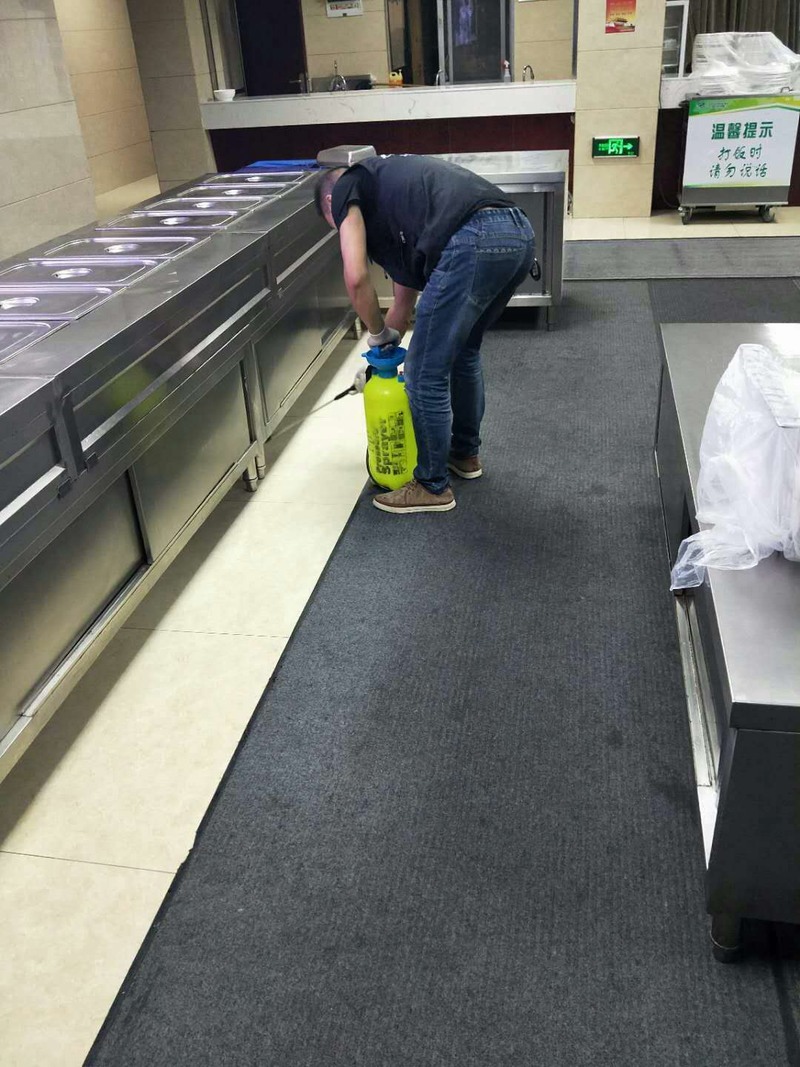 �Lɳ������x����